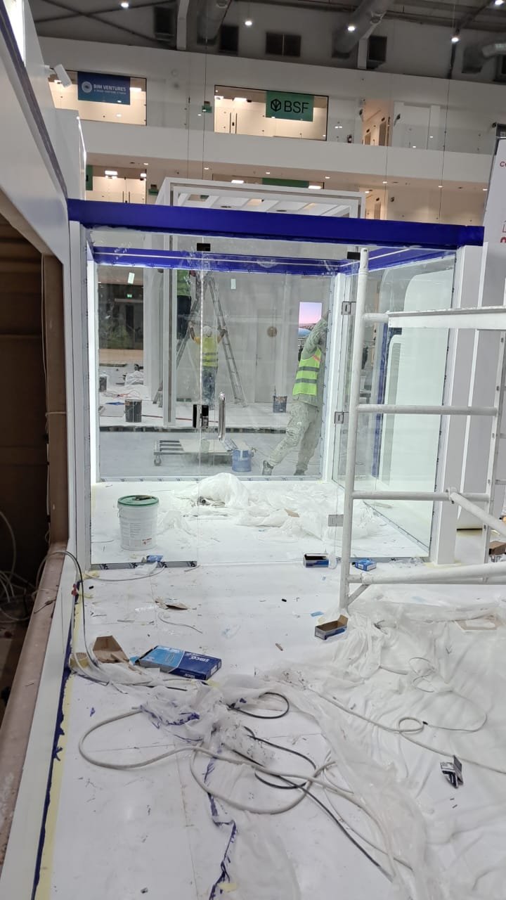 واجهات زجاج سيكوريت للمحلات